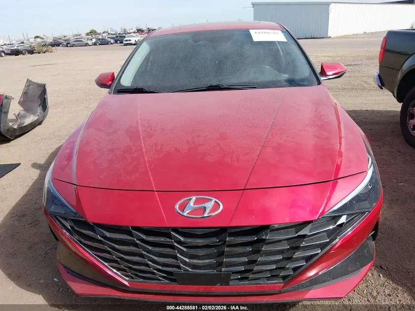 2022 HYUNDAI ELANTRA SEL