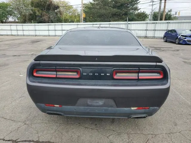 2016 DODGE CHALLENGER SXT  