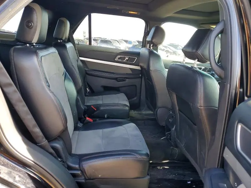 2017 FORD EXPLORER XLT  
