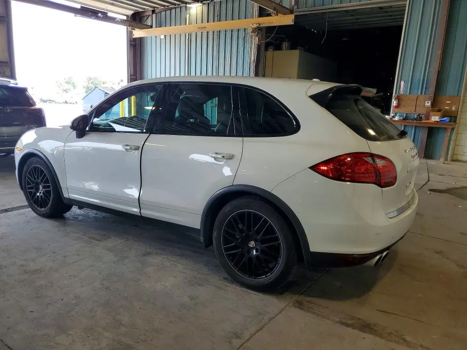 2013 PORSCHE CAYENNE TURBO  