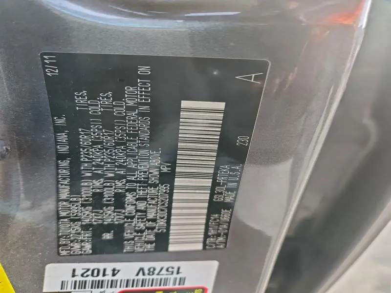 2012 TOYOTA SIENNA LE  