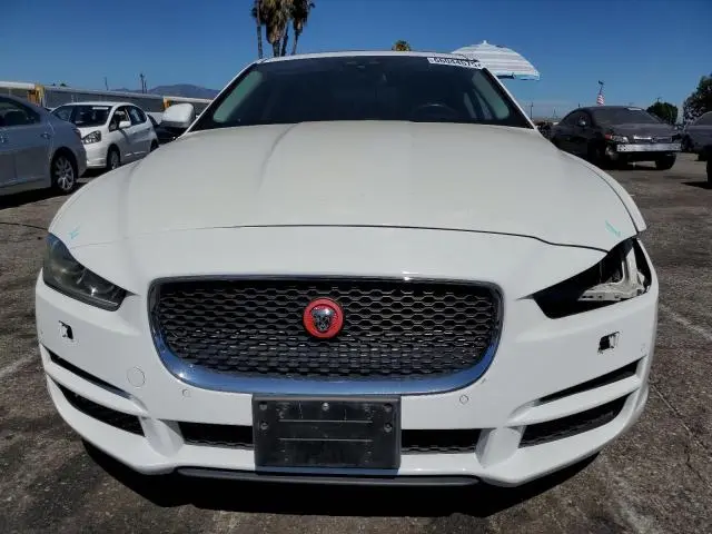 2017 JAGUAR XE PRESTIGE  