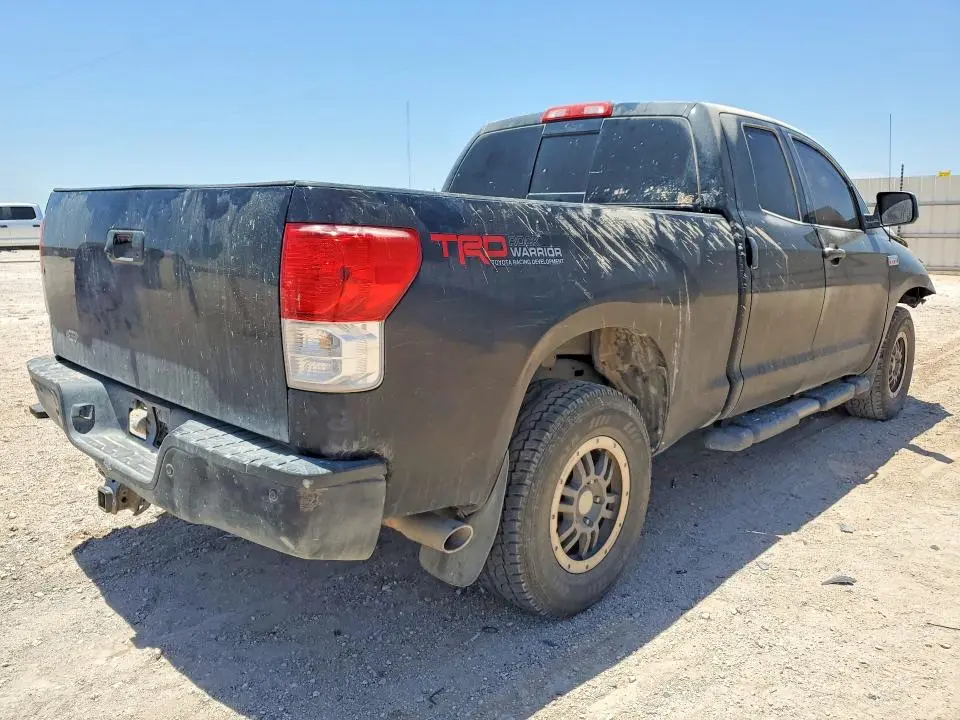 2011 TOYOTA TUNDRA DOUBLE CAB SR5  