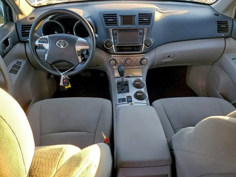2013 TOYOTA HIGHLANDER BASE  