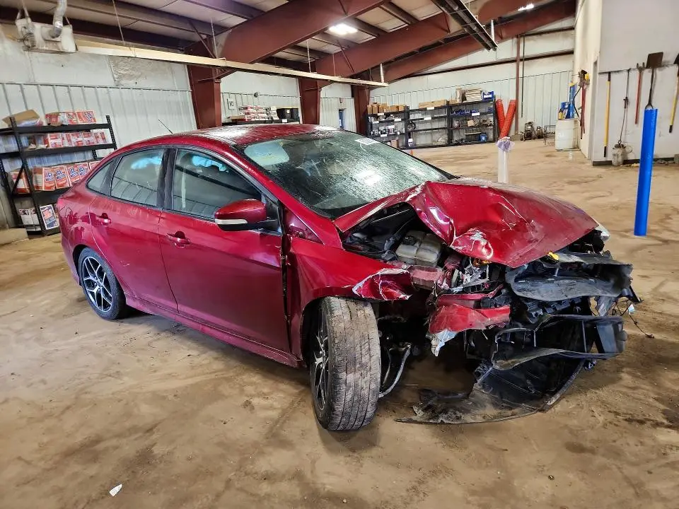 2015 FORD FOCUS SE  