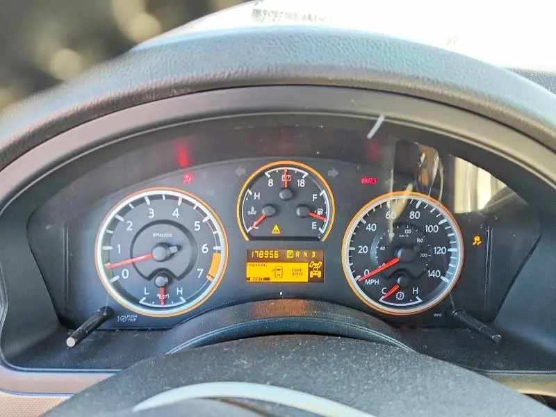 2013 NISSAN ARMADA SV  