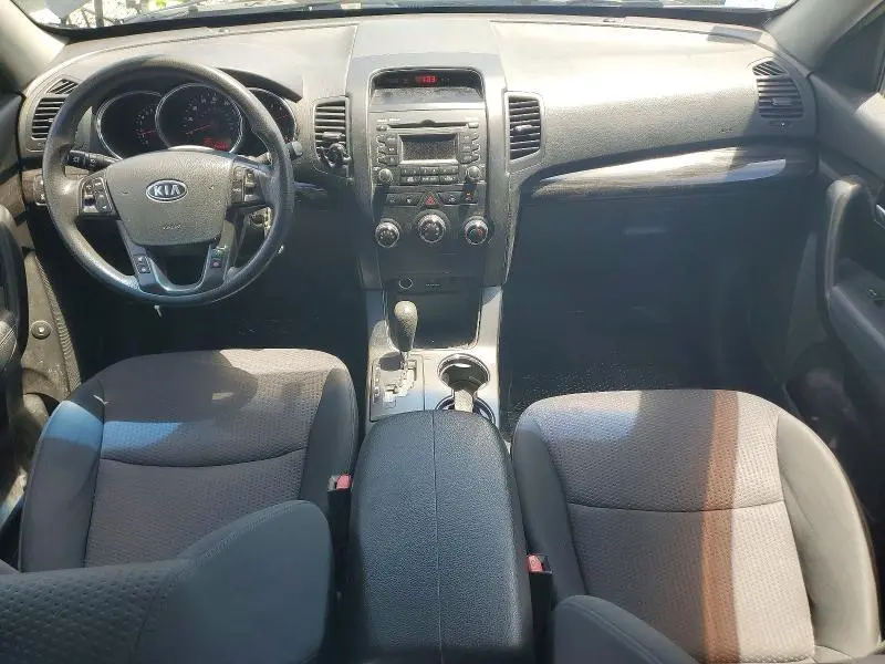 2012 KIA SORENTO LX  