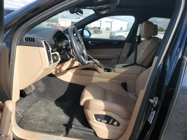 2020 PORSCHE CAYENNE   