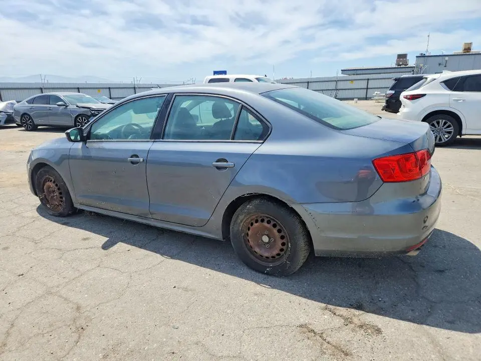 2013 VOLKSWAGEN JETTA BASE  
