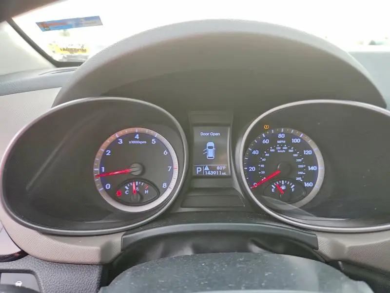 2016 HYUNDAI SANTA FE SE  