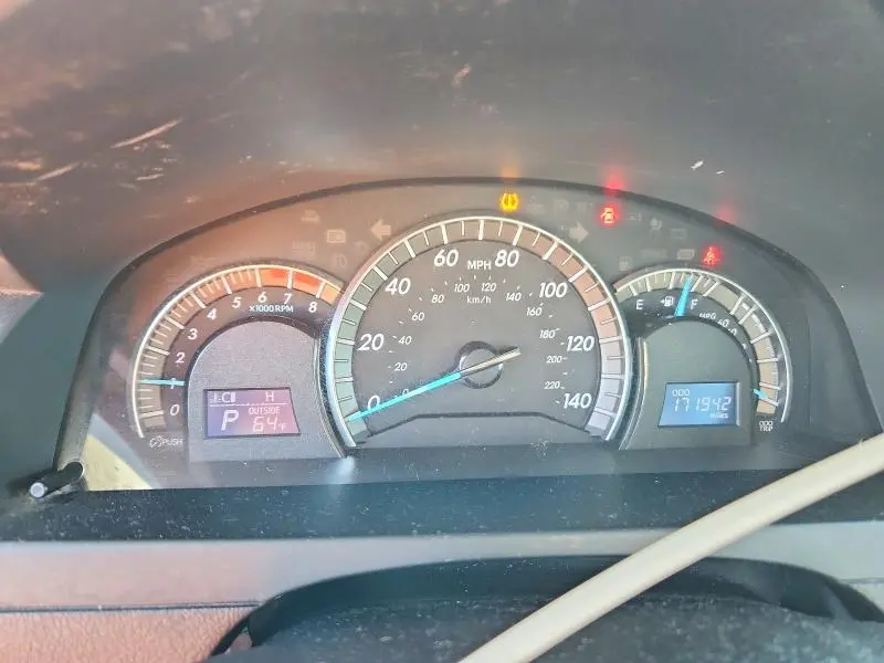 2012 TOYOTA CAMRY SE  
