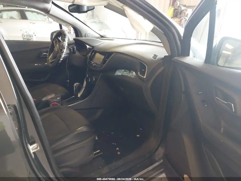 2017 CHEVROLET TRAX LT