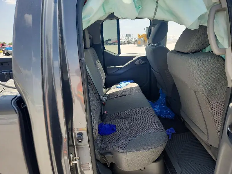 2020 NISSAN FRONTIER SV  