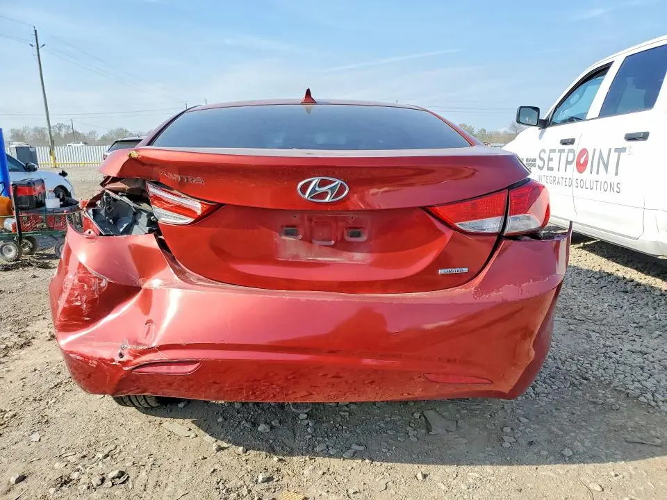 2011 HYUNDAI ELANTRA   