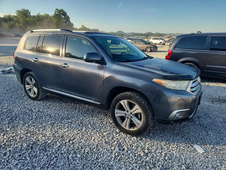 2011 TOYOTA HIGHLANDER LIMITED  