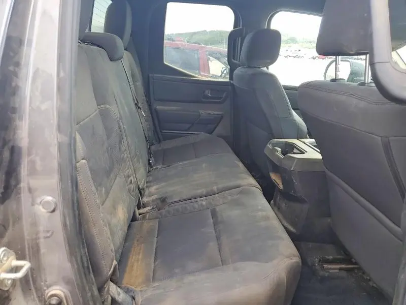 2025 TOYOTA TUNDRA SR  