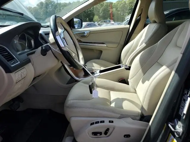 2015 VOLVO XC60 T6 PREMIER  