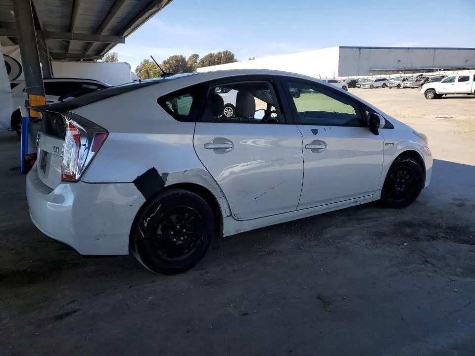 2012 TOYOTA PRIUS THREE  