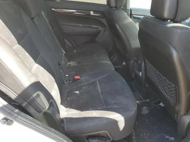 2014 KIA SORENTO LX  