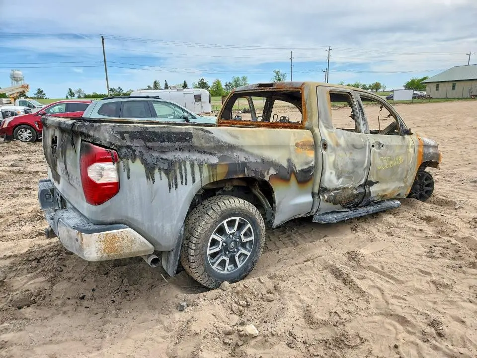 2018 TOYOTA TUNDRA SR  