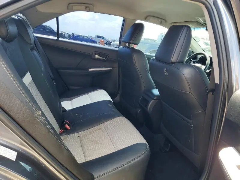 2013 TOYOTA CAMRY SE  