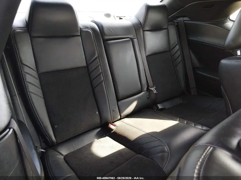 2019 DODGE CHALLENGER SXT