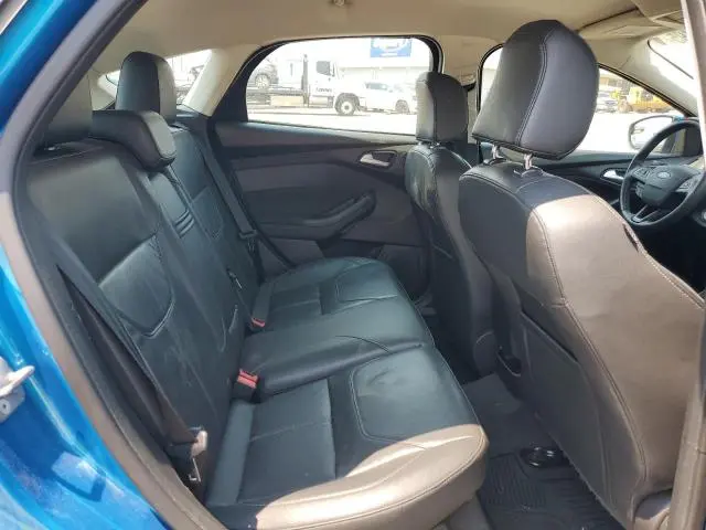 2016 FORD FOCUS SE  