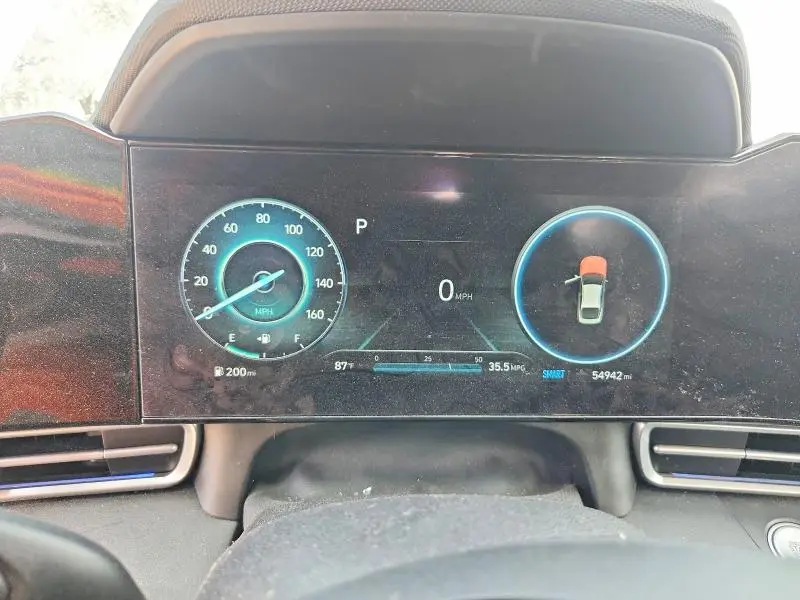 2022 HYUNDAI ELANTRA LIMITED  