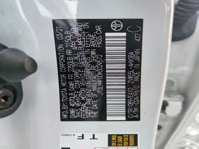 2021 TOYOTA PRIUS XLE AWD-E  
