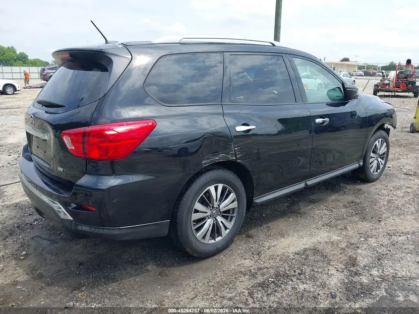 2018 NISSAN PATHFINDER SV