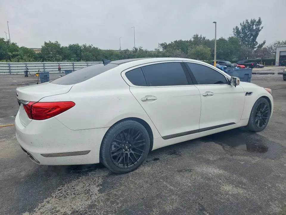 2015 KIA K900 LUXURY  