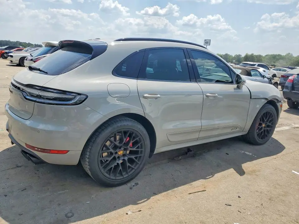 2021 PORSCHE MACAN GTS  