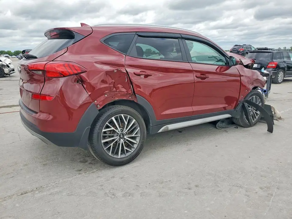 2020 HYUNDAI TUCSON SEL  
