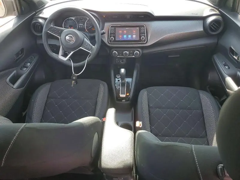 2020 NISSAN KICKS S  
