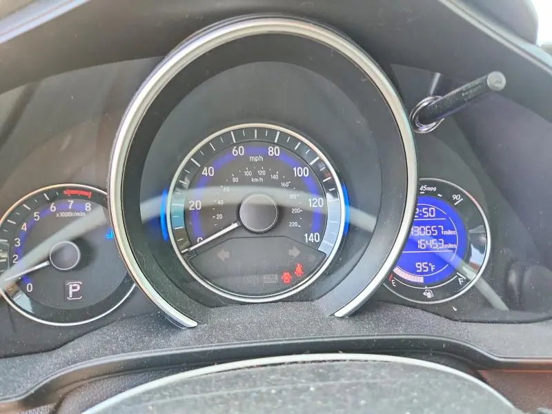 2015 HONDA FIT LX  