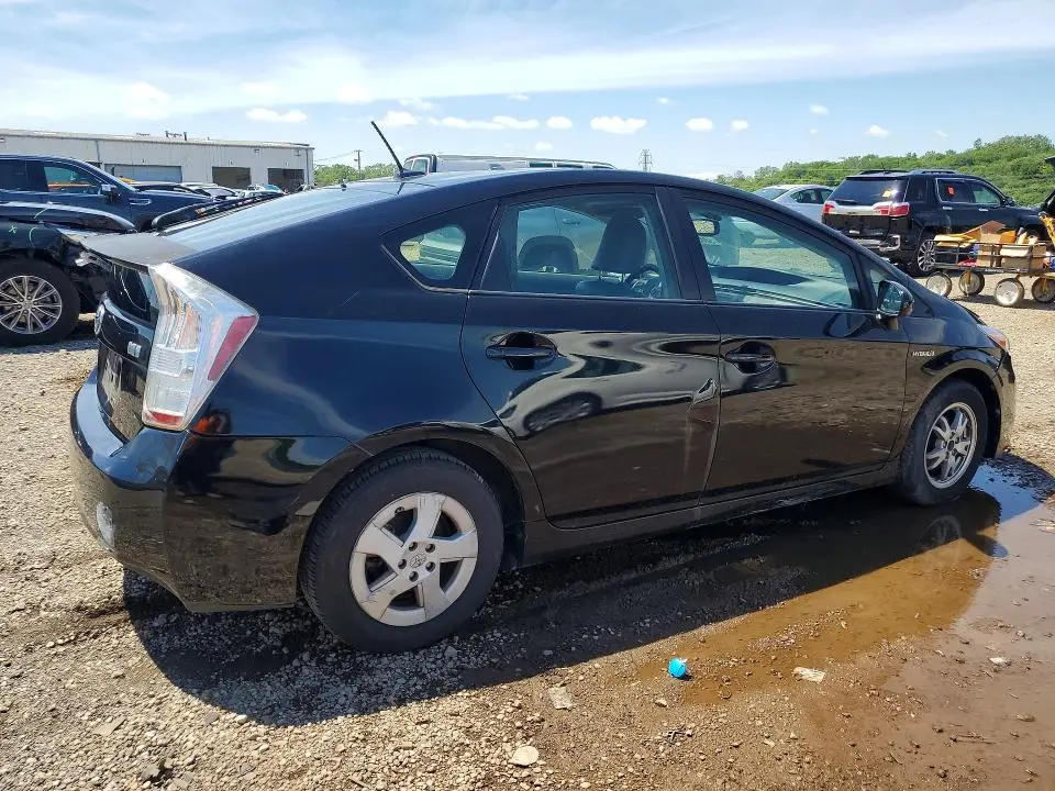 2011 TOYOTA PRIUS FOUR  