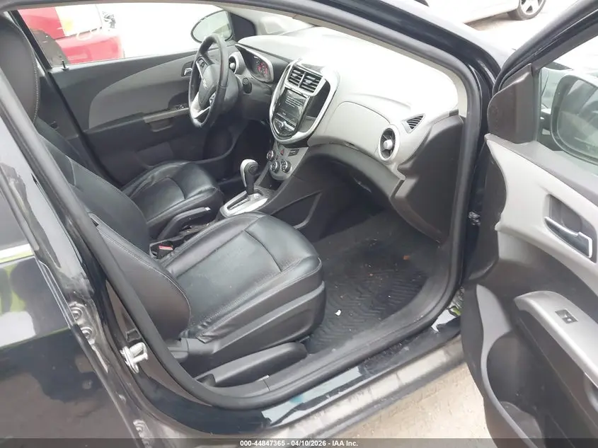 2019 CHEVROLET SONIC PREMIER AUTO