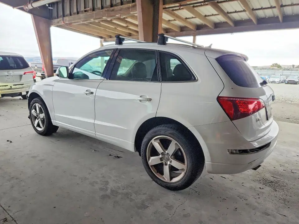 2011 AUDI Q5 PREMIUM PLUS  
