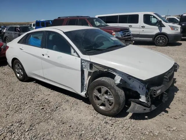 2022 HYUNDAI ELANTRA SE  