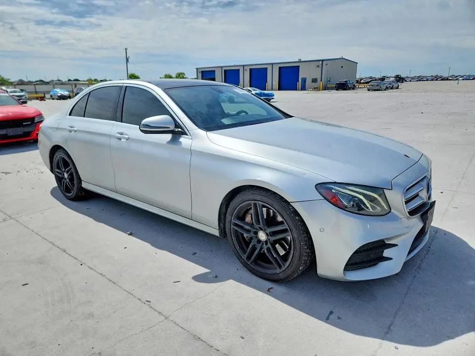 2017 MERCEDES-BENZ E 300  
