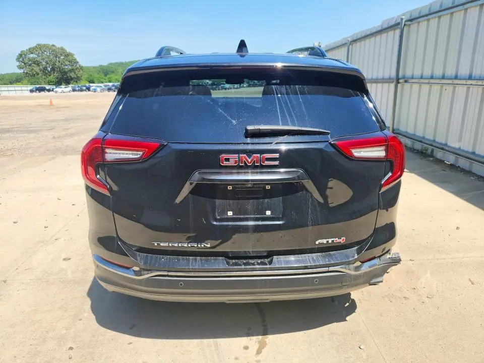 2023 GMC TERRAIN AT4  