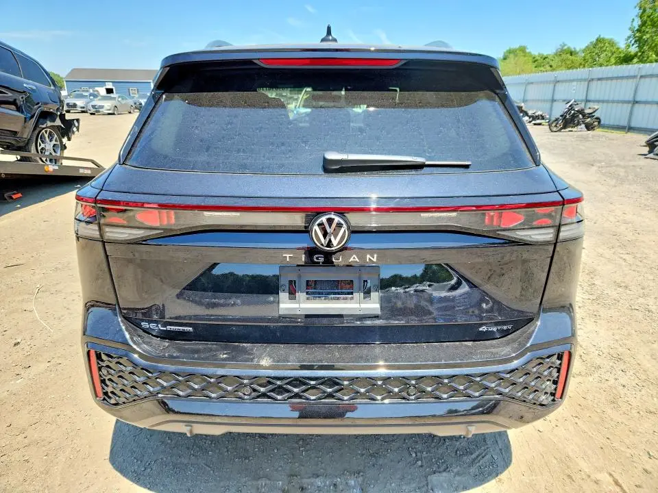 2026 VOLKSWAGEN TIGUAN SEL R-LINE TURBO  