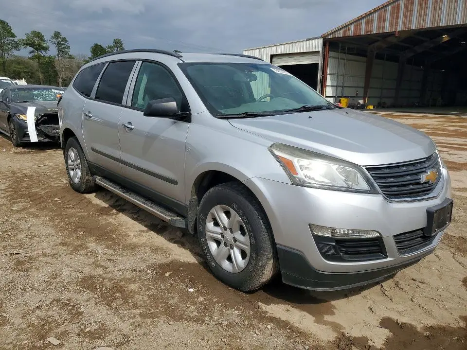 2015 CHEVROLET TRAVERSE LS  