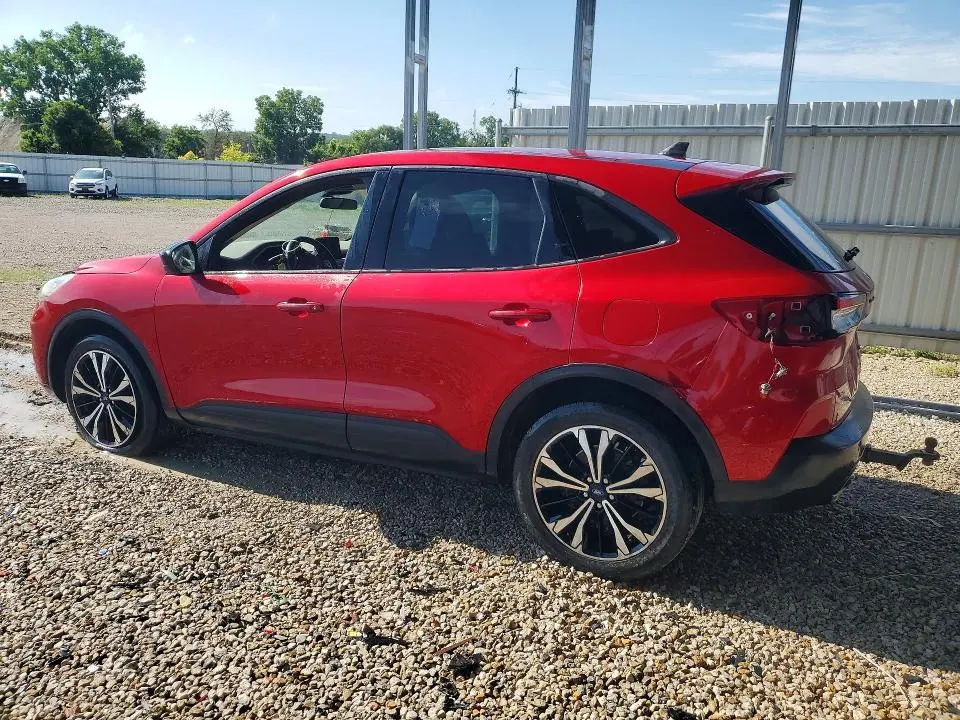 2021 FORD ESCAPE SE  