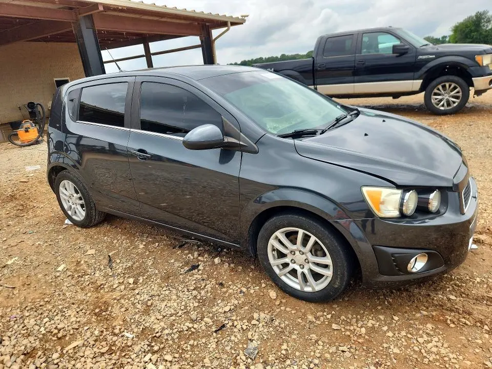 2014 CHEVROLET SONIC LT  