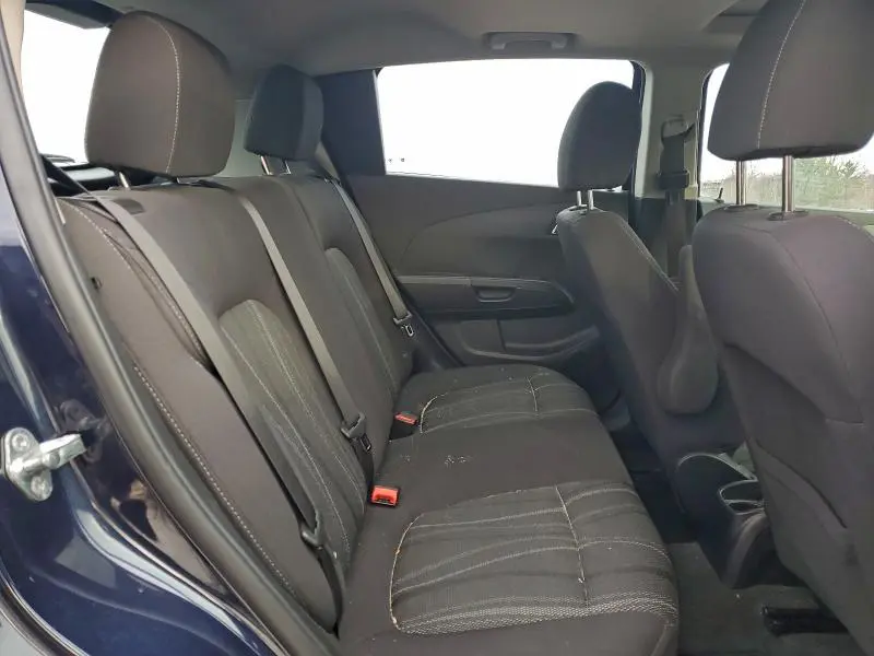 2015 CHEVROLET SONIC LT  