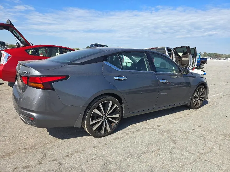 2019 NISSAN ALTIMA PLATINUM  