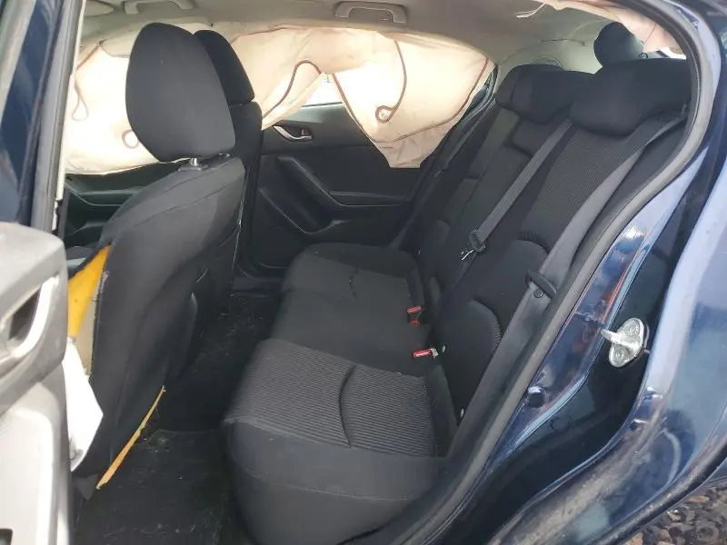 2015 MAZDA 3 TOURING  