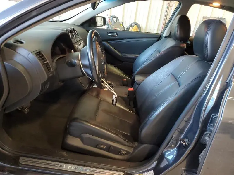 2010 NISSAN ALTIMA BASE  