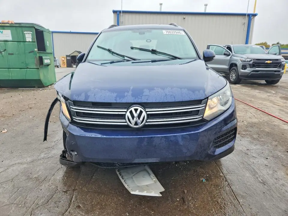 2016 VOLKSWAGEN TIGUAN S  